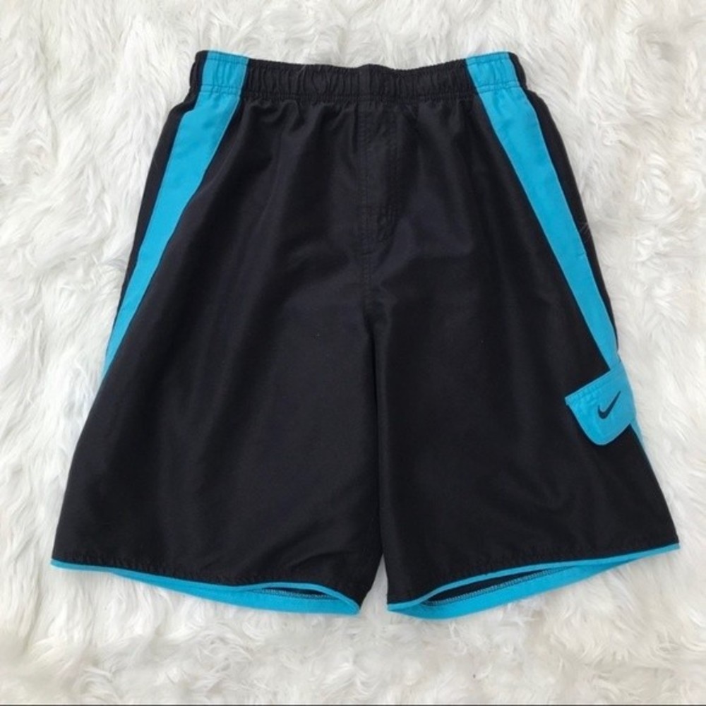 Nike Basketball Shorts, Size Small